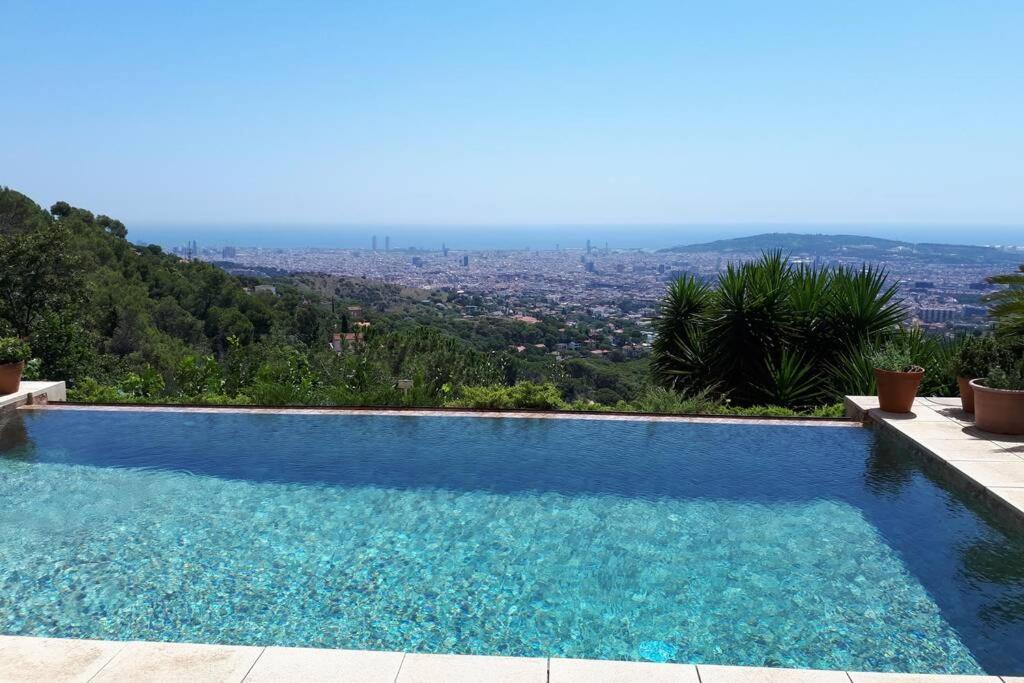 Magic Place Sant Just Desvern Εξωτερικό φωτογραφία